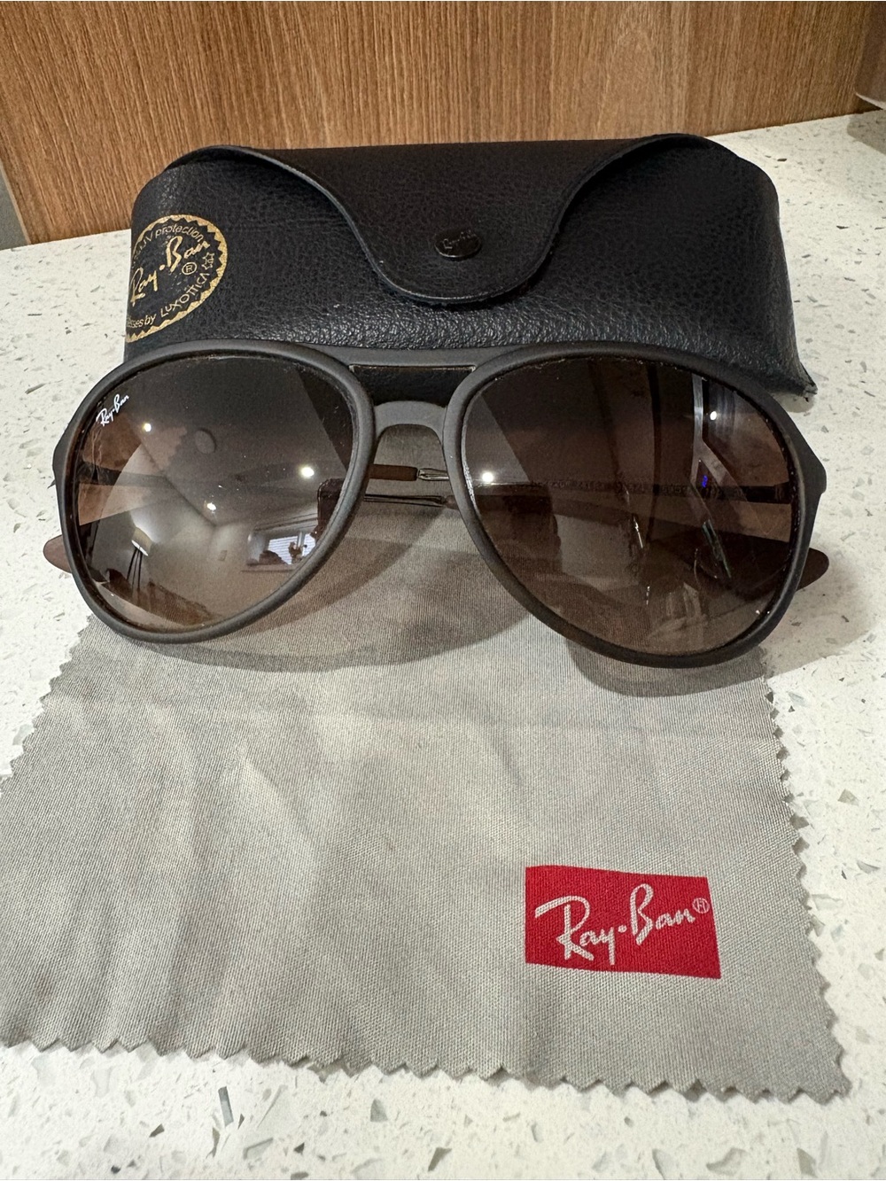 Ray-Ban Sunglasses in Gradient Brown Tones